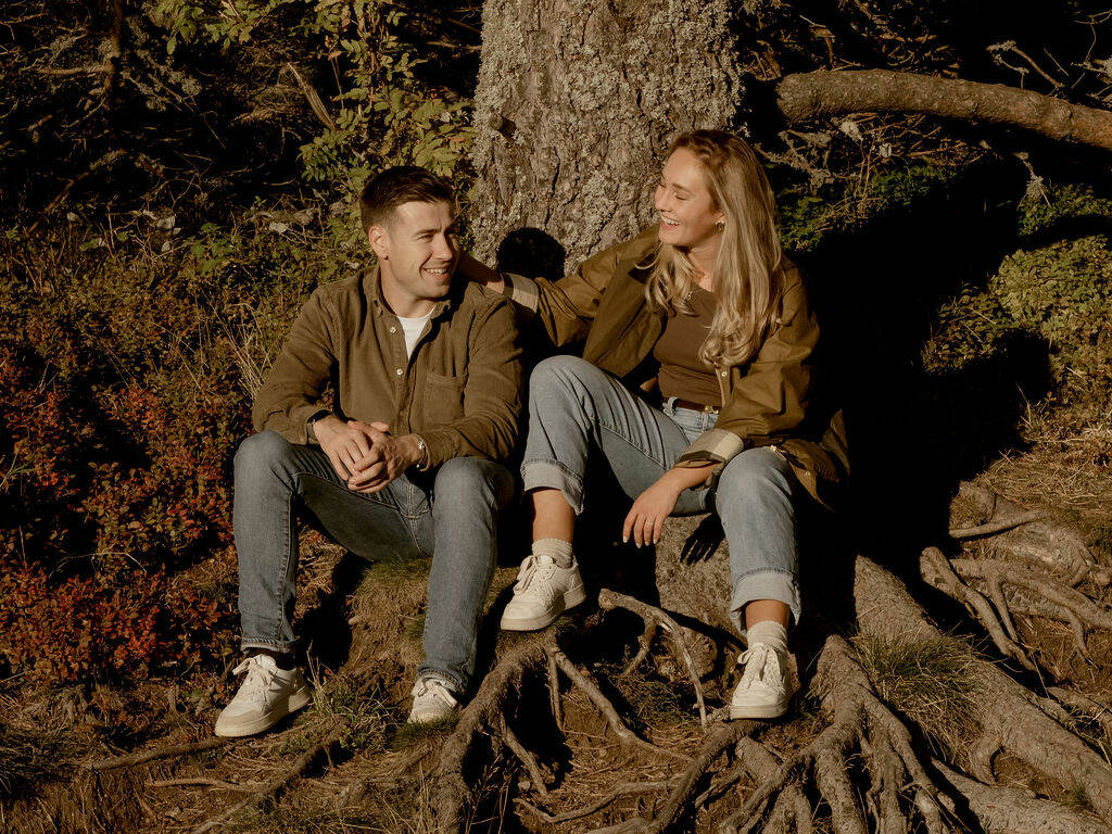 arbre forêt auvergne couple complicité